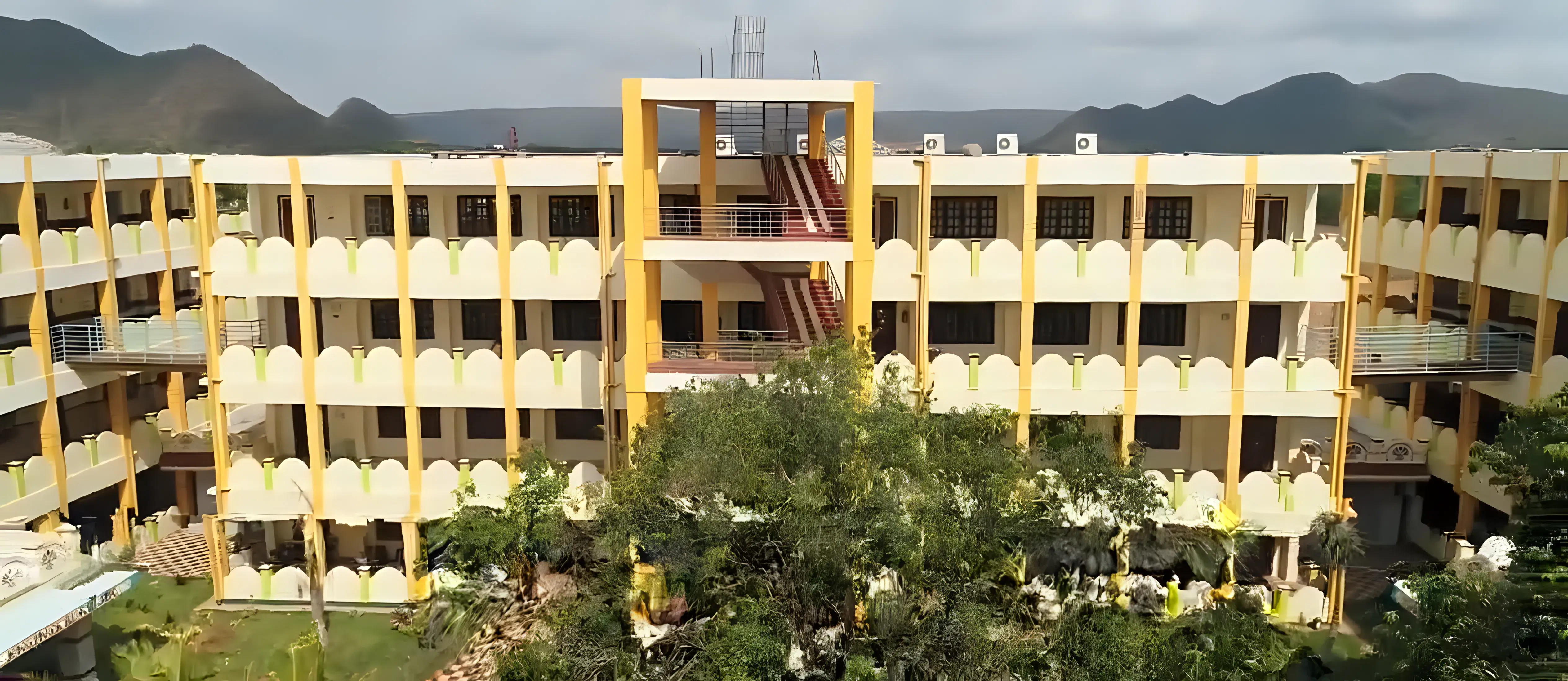 NRI Institute of Technology Krishna campus photo 3